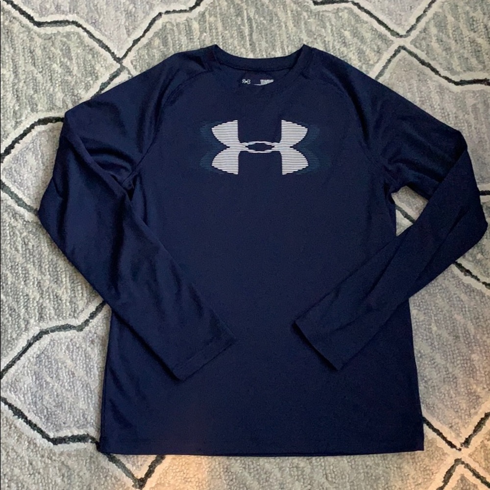 UA Long sleeve shirt